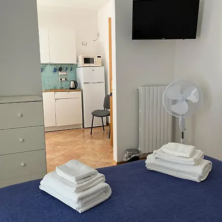Normanni 28 - Private And Bed & Breakfast Campagna