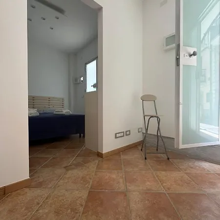Normanni 28 - Private And Bed & Breakfast